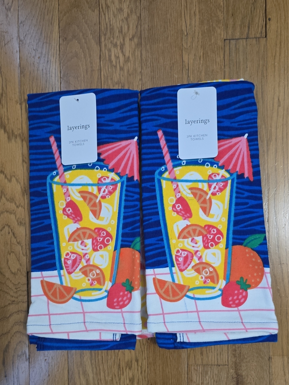 LAYERINGS BRAND SPRING & SUMMERTIME KITCHEN HAND TOWELS BUNDLE OF 4 TOWELS